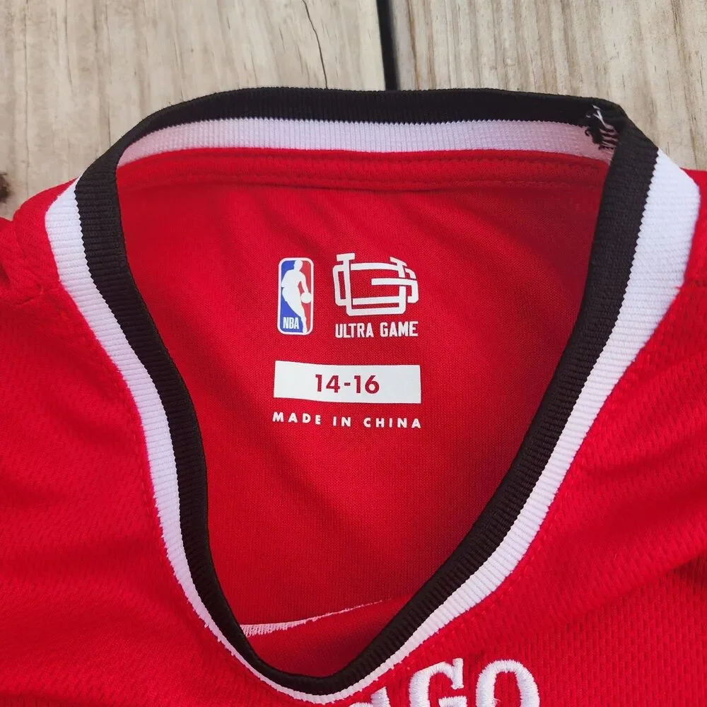 NBA Chicago Bulls Youth Red Basketball Jersey Size 14-16 Large Embroidered Logo